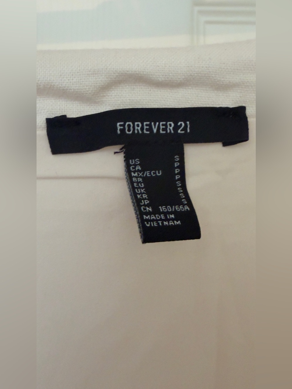 Forever 21 wrap skirt fully lined linen look - Picture 5 of 5
